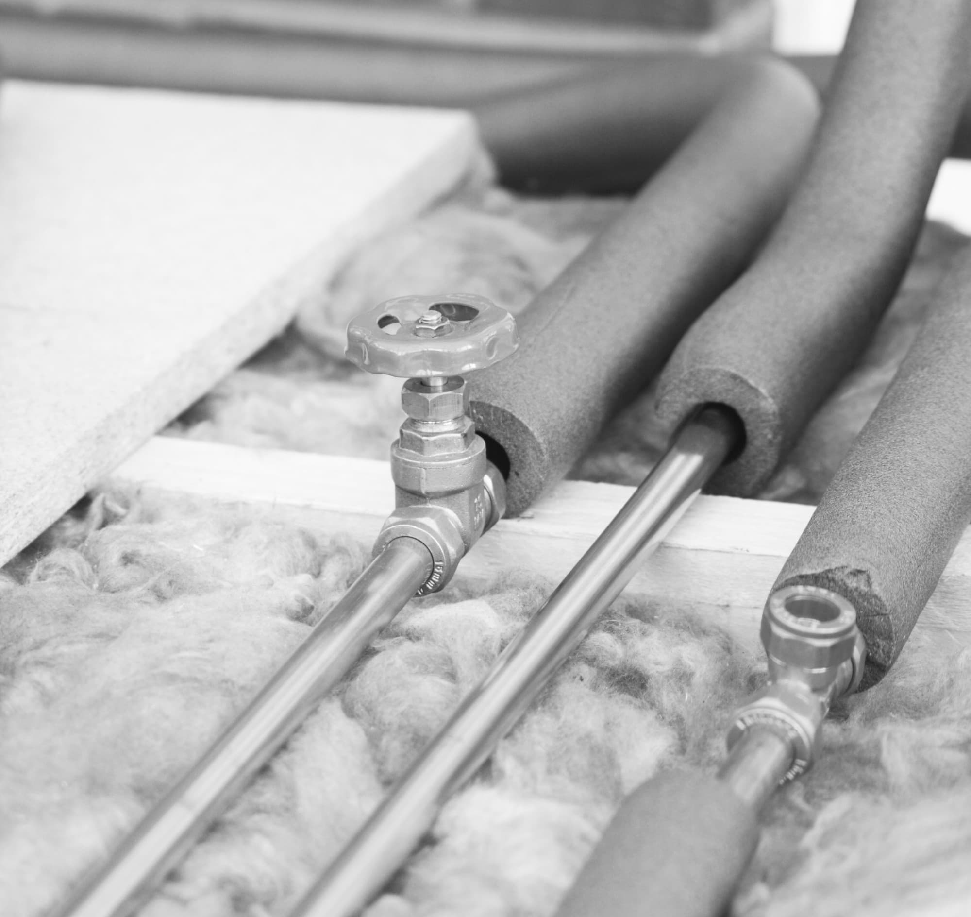 Insulated copper pipes with valve